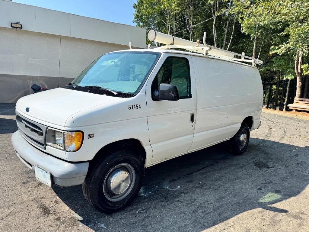 2000 Ford Econoline Van